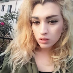 Meet your Posher, Jasmine